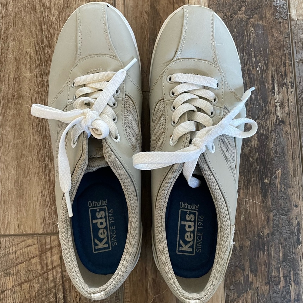 Keds Ortholite Sneaker. Light Grey.